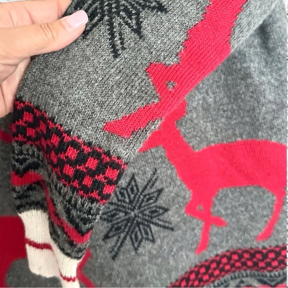 Mossimo Women’s Fair Isle Reindeer Holiday Sweater-Size Small-Red Gray Winter - Picture 7 of 11
